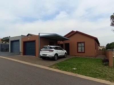 3 Bedroom House For Sale in Centurion - ggnq.webp