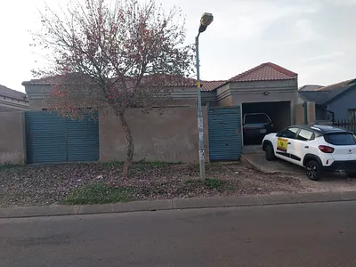 3 Bedroom House To Rent in Pretoria - 7S3P.webp