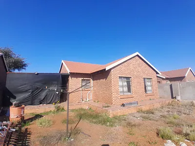 3 Bedroom House For Sale in Kathu - IV1n.webp