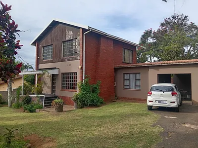 3 Bedroom House For Sale in Amanzimtoti - QZLU.webp