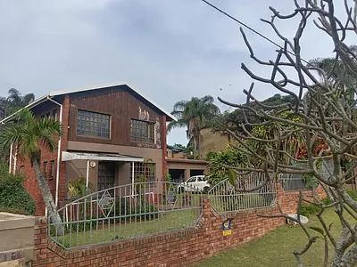 3 Bedroom House For Sale in Amanzimtoti - vCWV.webp