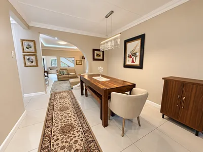 2 Bedroom Townhouse For Sale in East London - img