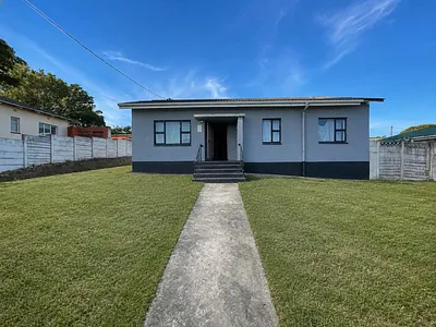 3 Bedroom House To Rent in East London - 3Tva.webp