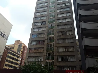 1 Bedroom Apartment To Rent in Hillbrow, Johannesburg - 6FV6.webp