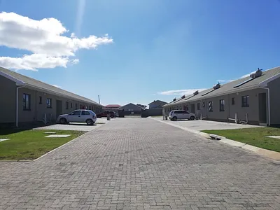 1 Bedroom Townhouse To Rent in East London - img