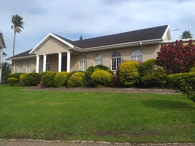 3 Bedroom House To Rent in East London - 9aHC.webp