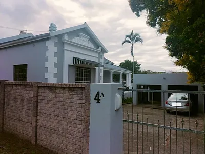 2 Bedroom Apartment To Rent in East London - KUP6.webp