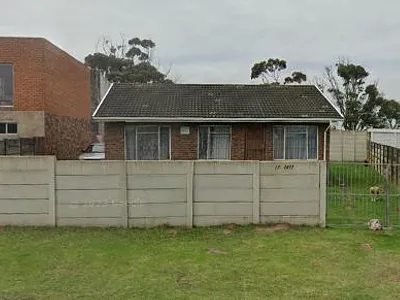 3 Bedroom House To Rent in East London - img