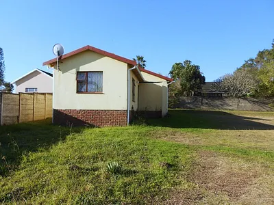 3 Bedroom House To Rent in East London - 1kXV.webp