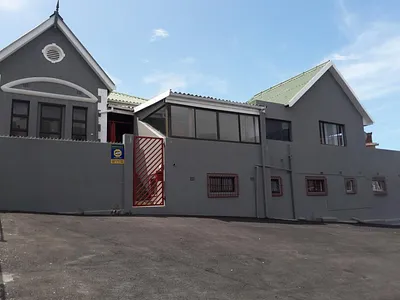 1 Bedroom Apartment To Rent in East London - buMH.webp