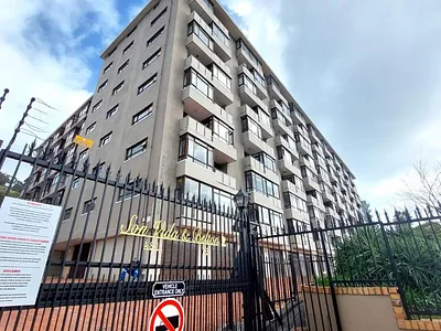 2 Bedroom Apartment To Rent in Cape Town - 9KHi.webp
