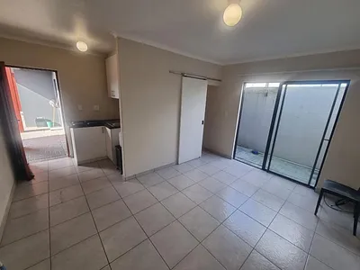 Apartment To Rent in Blue Downs - uyZR.webp