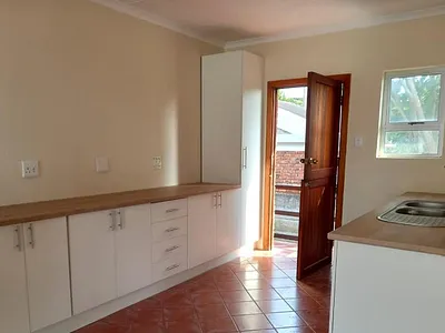 2 Bedroom Apartment To Rent in East London - nvmy.webp