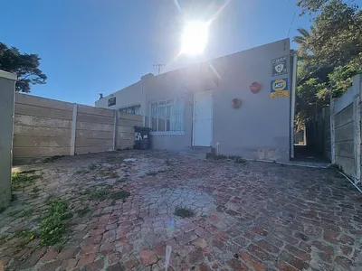 2 Bedroom House To Rent in Milnerton - img