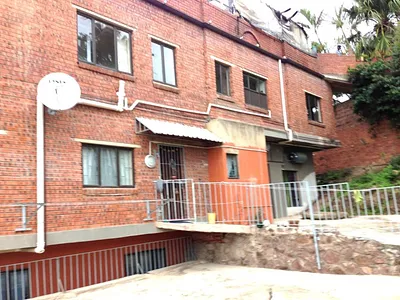 2 Bedroom Apartment To Rent in Chatsworth - cMOt.webp