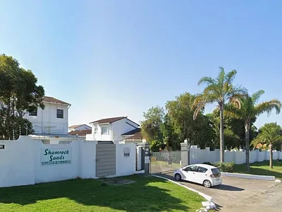 2 Bedroom Townhouse To Rent in East London - img