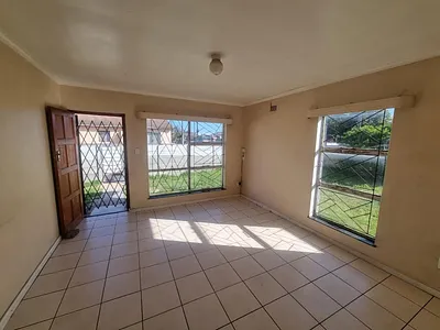 3 Bedroom House To Rent in Eersterivier - lE7H.webp
