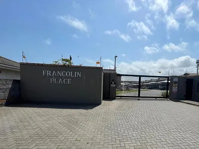 2 Bedroom Townhouse To Rent in East London - img