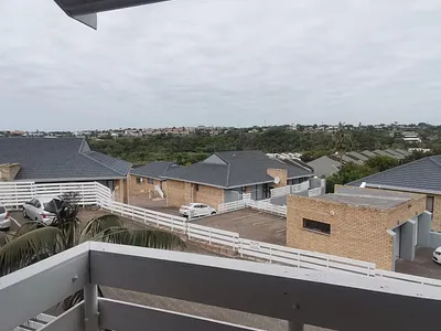 3 Bedroom Townhouse To Rent in East London - XHvo.webp