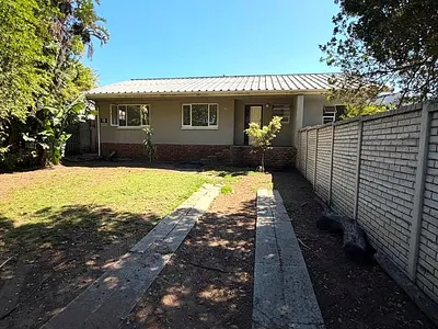 3 Bedroom House To Rent in East London - img