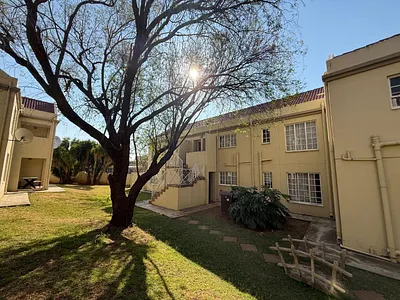 2 Bedroom Apartment For Sale in Pretoria - lCn7.webp