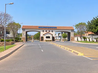 1 Bedroom Apartment For Sale in Pretoria - qiuk.webp