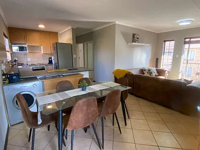 2 Bedroom Apartment For Sale in Eco Park Estate, Centurion - img