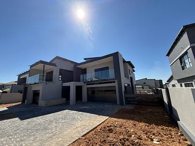 5 Bedroom House For Sale in Pretoria - img