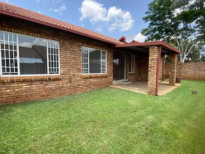 2 Bedroom Townhouse For Sale in Centurion - img