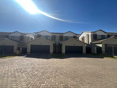 3 Bedroom Townhouse To Rent in Pretoria - img