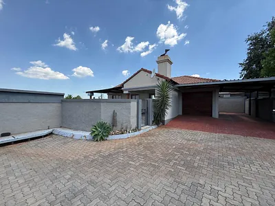 2 Bedroom Townhouse For Sale in Pretoria - HG2H.webp