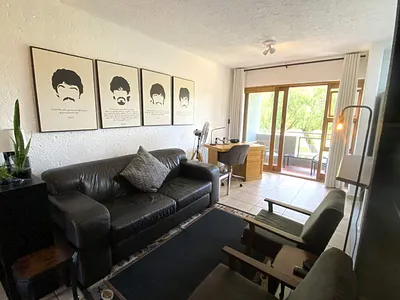 1 Bedroom Apartment For Sale in Waterkloof Ridge, Pretoria - FznA.webp