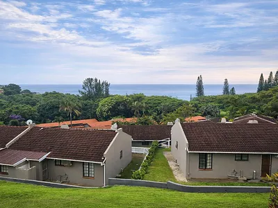 3 Bedroom Townhouse For Sale in Port Edward - L4WM.webp