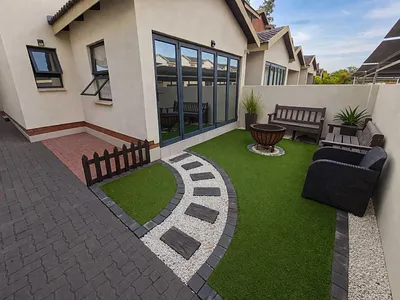 2 Bedroom Townhouse To Rent in Pretoria - f2jZ.webp