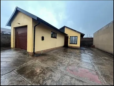 2 Bedroom House To Rent in Germiston - I3rO.webp