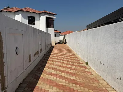 1 Bedroom Apartment To Rent in Boksburg - j2Uu.webp