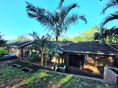 5 Bedroom House To Rent in Durban - vlnU.webp