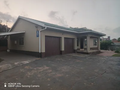 3 Bedroom House For Sale in Durban - izLd.webp