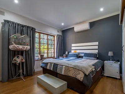 4 Bedroom House For Sale in Hillcrest - img