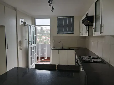 2 Bedroom Apartment To Rent in Durban - kcrB.webp