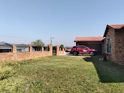 1 Bedroom Apartment To Rent in Queensburgh - img