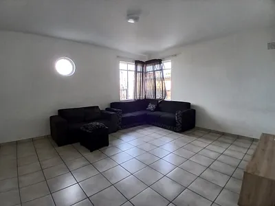 1.5 Bedroom Apartment For Sale in Durban - P3sH.webp