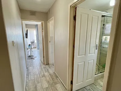 2 Bedroom Apartment To Rent in Amanzimtoti - img