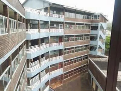 2 Bedroom Apartment For Sale in Amanzimtoti - img
