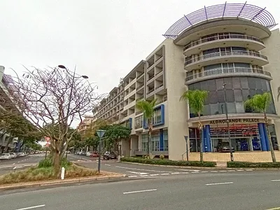2 Bedroom Apartment For Sale in Umhlanga - M5Z1.webp