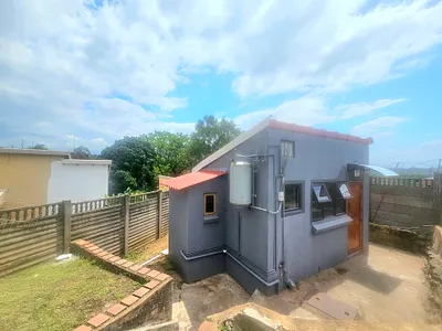 1 Bedroom Apartment To Rent in Durban - ETvw.webp