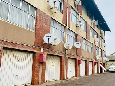 2 Bedroom Apartment For Sale in Durban - F0Xc.webp