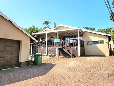 5 Bedroom House To Rent in Fynnlands, Bluff - Y2vb.webp