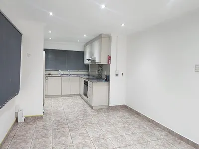 3 Bedroom Apartment To Rent in Durban - uE79.webp