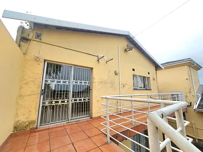 1 Bedroom Apartment To Rent in Durban - img